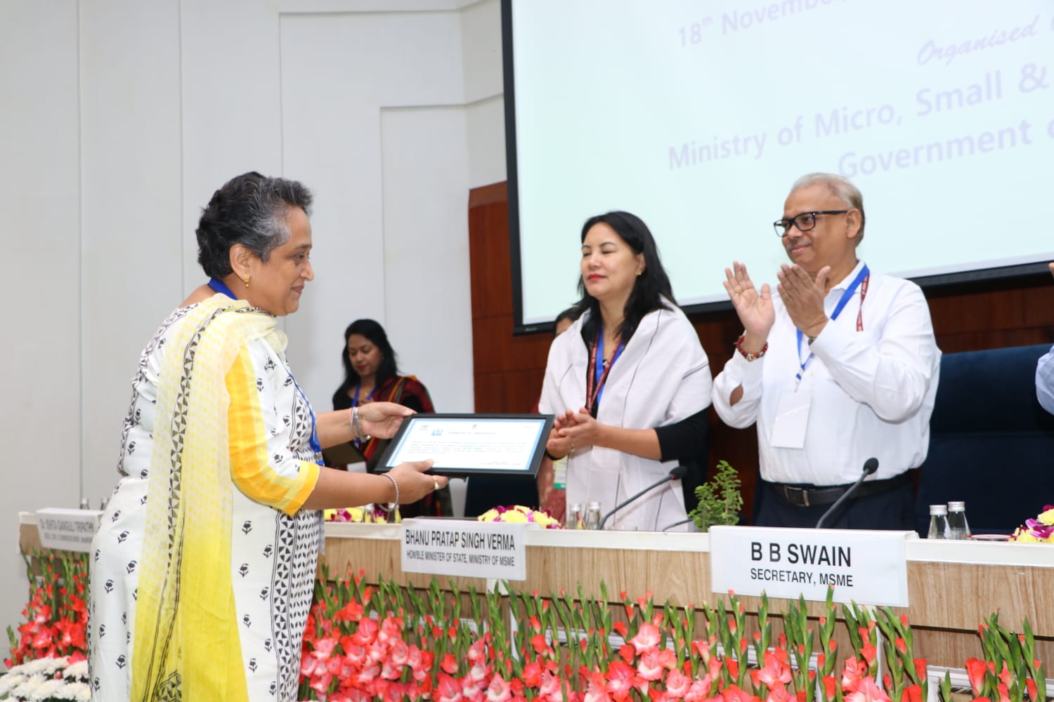 Felicitation of the CPSEs by the Ministry of MSME for their achievements in Public Procurement.jpg